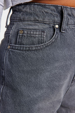Gri Yuksek Bel Mom %100 Pamuk Non-Stretch Jeans TWOAW24JE00076