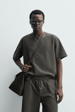 CAMISETA RELAXED FIT ESTRUCTURA / Verdoso - Zara фото 2