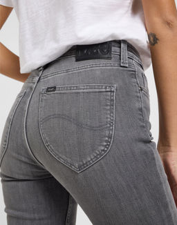 Джинсы женские