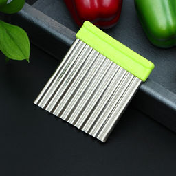 Цена за 2 шт. Нож для фигурной резки Доляна «Гребень», 10×9 см, МИКС