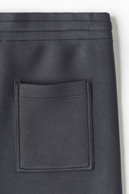 Pantal?n corto efecto neopreno Relaxed Fit - H&m фото 9
