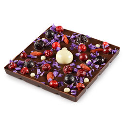 Шоколад темный с украшением Годжи, смородина, брусника 75 гр - Chokodelika фото 3