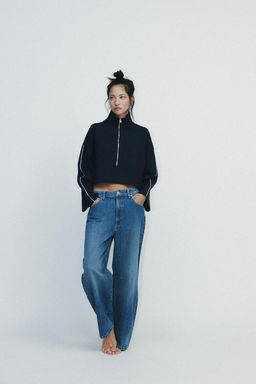 SHORT SWEATSHIRT WITH PIPING
