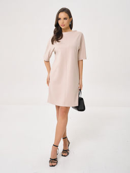 Платье с цельнокроеным рукавом