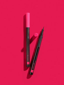 Жидкая подводка для глаз СуперАкцент Maximeyeser