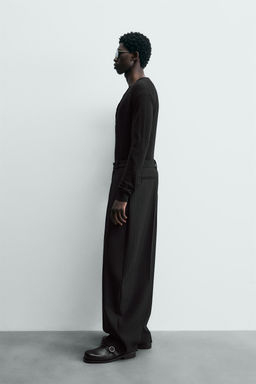 LIMITED EDITION WOOL V-NECK JUMPER - Zara фото 4