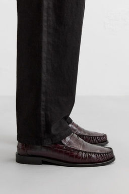 EMBOSSED LEATHER LOAFERS - LIMITED EDITION - Zara фото 2
