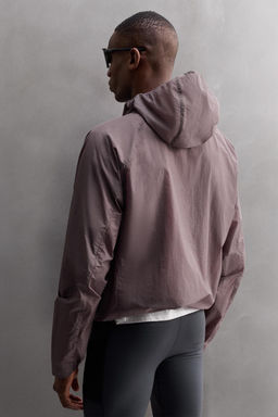 REFLECTIVE WINDCHEATER JACKET - Zara фото 6