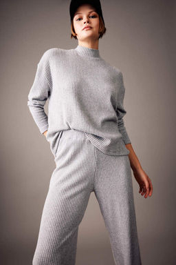 Ребристая футболка с длинными рукавами и круглым вырезом Relax Fit - Defacto фото 2