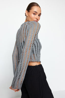 Trendyolmilla Gri Fileli Ispanyol Kol Slim Fit Crop Bisiklet Yaka Orme Bluz TWOAW24BZ00279 фото 2