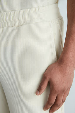 Ekru /Wide Leg Dokulu K?r?smaz Gizli Kordonlu Tek Parca Esofman Alt? TMNSS23EA00013