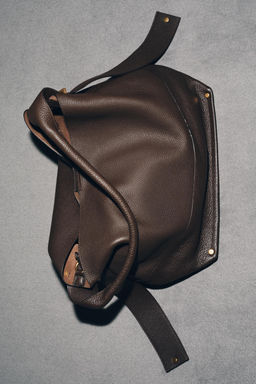 LEATHER MAXI BUCKET BAG - Zara фото 5