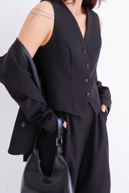 12625 Костюм брючный с жилетом чёрный - Martichelli фото 8