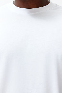 Buyuk Beden Beyaz Oversize Rahat Basic %100 Pamuklu T-Shirt TMNSS23TS00139