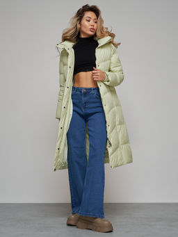 Пальто утепленное молодежное зимнее женское светло-зеленого цвета 52325ZS - Holdluck фото 20