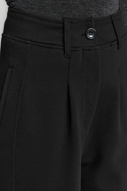 TRENDYOLMILLA Siyah Pileli Genis/Rahat Kesim Yuksek Bel Havuc Fit Interlok Orme Pantolon TWOAW24PL00143  фото 6