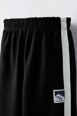 TROUSERS WITH SIDE TAPING - Zara фото 4