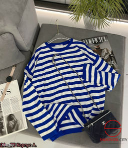 Пуловер женский в полоску