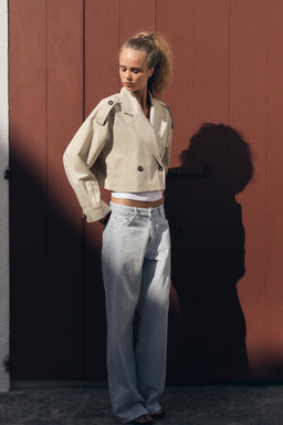 SHORT DOUBLE-BREASTED TRENCH COAT