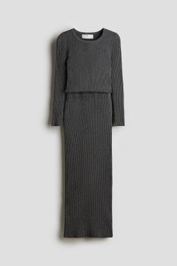 Conjunto de top y falda en punto de canal?