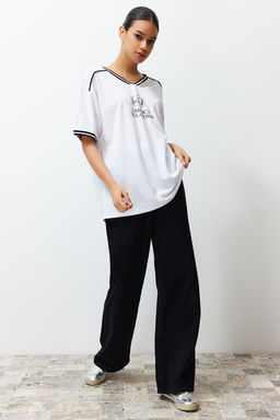 TRENDYOLMILLA Pembe Slogan Bask?l? Oversize/Genis Kesim V Yaka Orme T-Shirt TWOSS24TS00112 фото 3