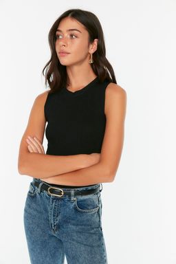 Siyah Bisiklet Yaka Crop Bluz TWOSS21BZ0098