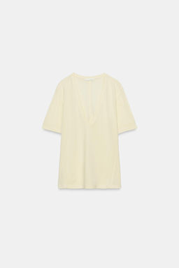 CAMISETA ESCOTE PICO FLUIDA / Amarillo
