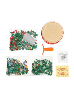 Конструктор Новогодние истории. Музыкальная ёлочка, свет, 683 детали