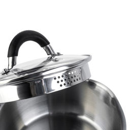 Ковш из нержавеющей стали Телфорд 1,5л, д16см, h8см, s0,6мм, дно s2,8мм, стеклянная жаропрочная крышка, широкий металлический ободок с отверстиями для слива жидкости, пароотвод, ручки из нержавеющей стали с силиконовыми вставками, капсулированное д - Домашняя мода фото 4