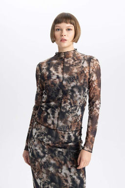 Футболка приталенного кроя с полуводолазкой и длинными рукавами из тюля - Defacto фото 3