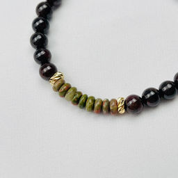 Браслет из Граната и Унакита 17,5 см +