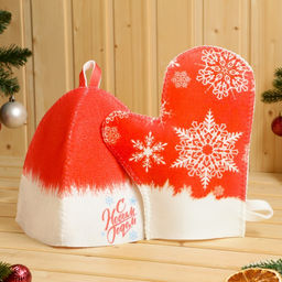 Набор для бани с принтом С новым годом!, 5 предметов: шапка, рукавица, тапочки, коврик, войлок, красный, Банная забава  фото 22