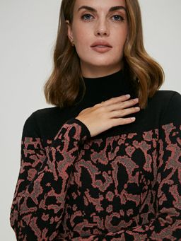 Платье со стилевым жаккардом листья