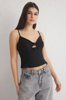 Trendyolmilla Beyaz V Yaka Ask?l? Crop Dokuma Bluz TWOSS25BZ00106  фото 11