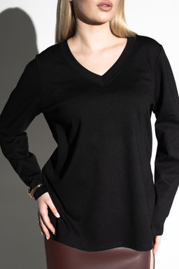 Лонгслив с V- образным вырезом