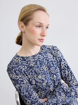 Bisiklet Yaka Desenli Kad?n Ti??rt