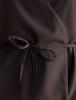 Жилет на запАх с поясом из плотного лиоцелла - Vilatte фото 2