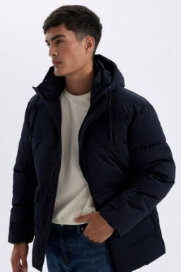 Slim Fit Dar Kesim Sisme Mont Kapusonlu Fermuarl? Cift Cepli