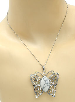 Подвеска Бабочка 45*40мм с кахолонгом в металле