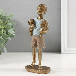 Фигурка полистоун «Мальчик со своими любимцами - щенками», 7.5×4.5×16.5 см