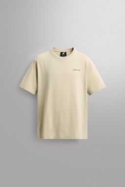 CAMISETA REGULAR FIT GR?FICO ESTAMPADO / Blanco roto