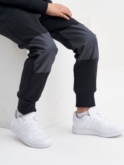 Черный комбинезон с наколенниками для мальчика