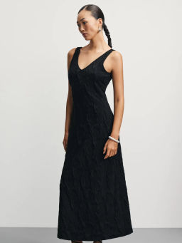 Фактурное платье прилегающего кроя / Zarina  фото 2