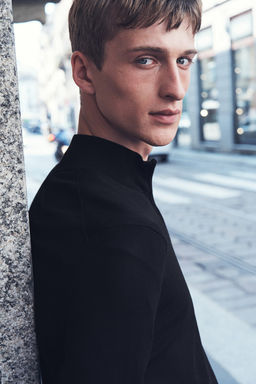 Jersey de punto fino con media cremallera Slim Fit - H&m фото 4