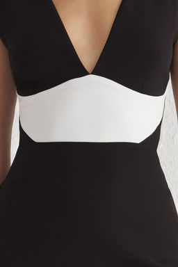 Siyah Beyaz V Yaka Dokuma Dugun/Nikah Uzun S?k Abiye Gece Mezuniyet Elbisesi TPRSS25EL00013 - Trendyolmilla фото 4