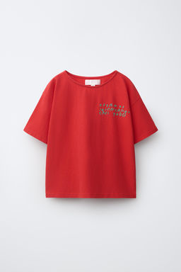 CAMISETA TEXTO BORDADO CLARA CEBRIAN  / Rojo