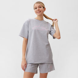 Костюм спортивный женский: футболка, шорты, MINAKU: SPORTY & STYLISH, светло-серый, размер 42