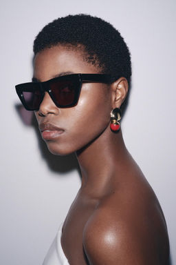 BALL EARRINGS