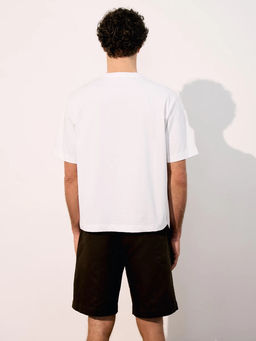 Футболка с декоративным карманом / Zarina  фото 4