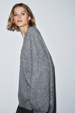 OVERSIZED WOOL SWEATER - Zara фото 11